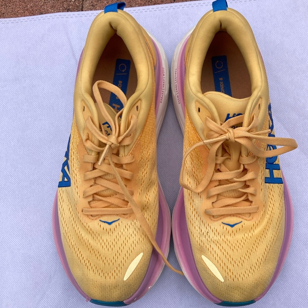 HOKA Women's Bondi 8 Running Shoes